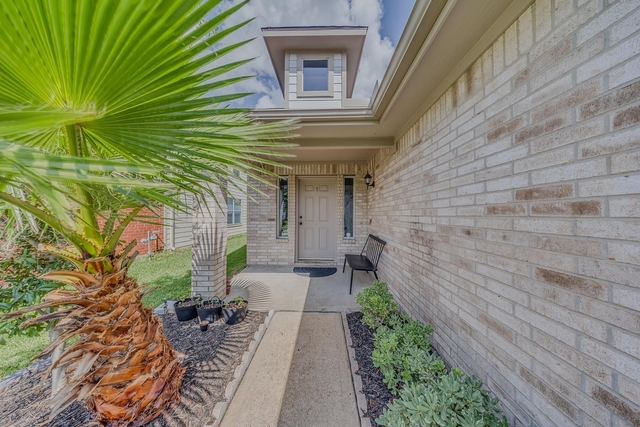 7243 River Pines Drive - Photo 1