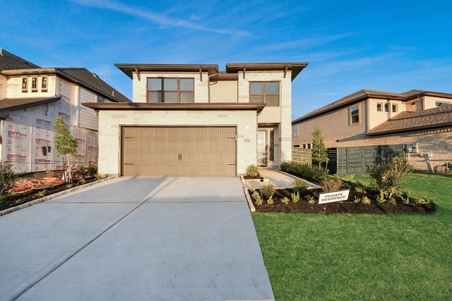 10706 Ursa Street - Photo 1