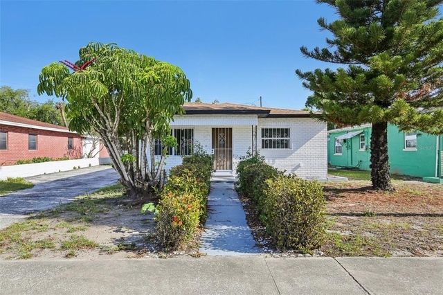 1911 22nd Avenue S - Photo 1