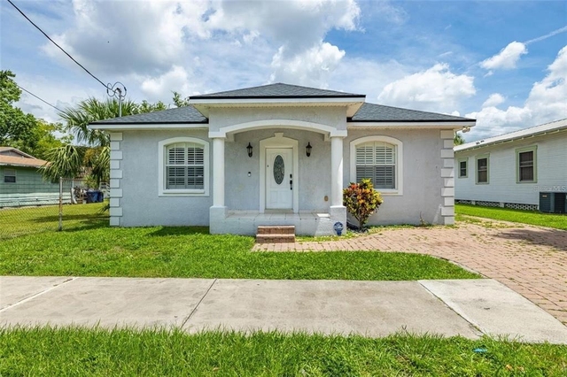 2323 W Cherry Street - Photo 1