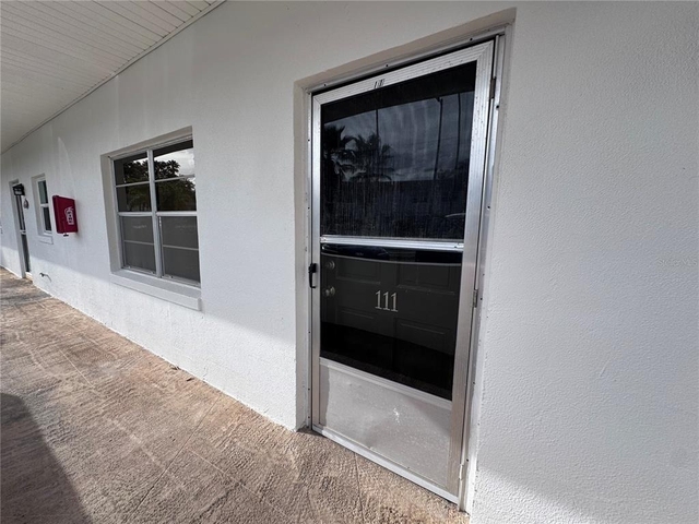 100 El Camino Drive - Photo 1
