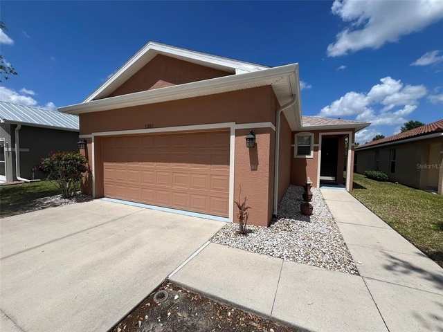 13282 Sw Pembroke Circle N - Photo 1