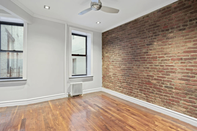 432 East 13th Street - Photo 1