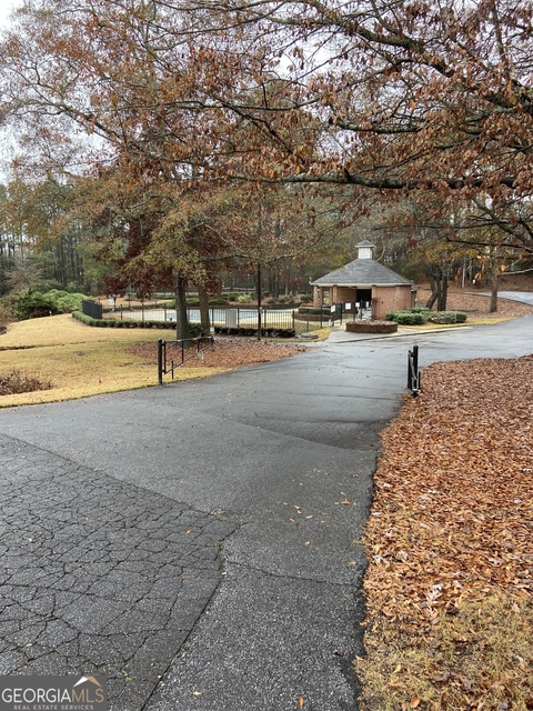 2279 Oak Glenn Circle - Photo 1