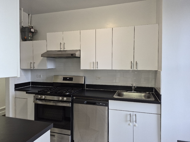 W 178 St - Photo 1