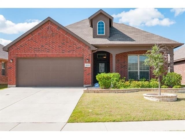 4624 Lazy Oaks Street - Photo 1