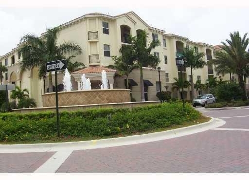 4 Renaissance Way - Photo 1