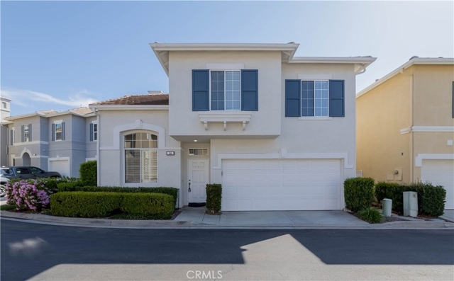 54 Melrose - Photo 1