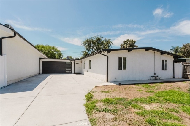 16404 Donmetz Street - Photo 1