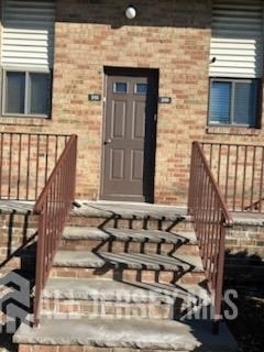 212 N Oaks Boulevard N - Photo 1