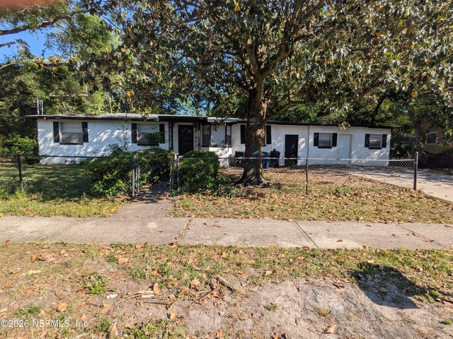 1834 Meharry Avenue - Photo 1