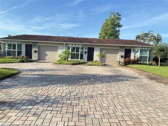 440 50th Avenue N - Photo 1