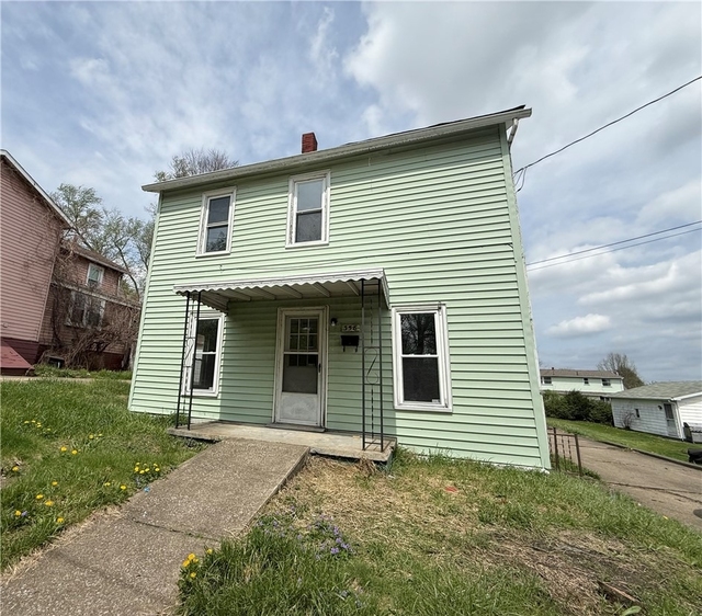 358 Russell St - Photo 1