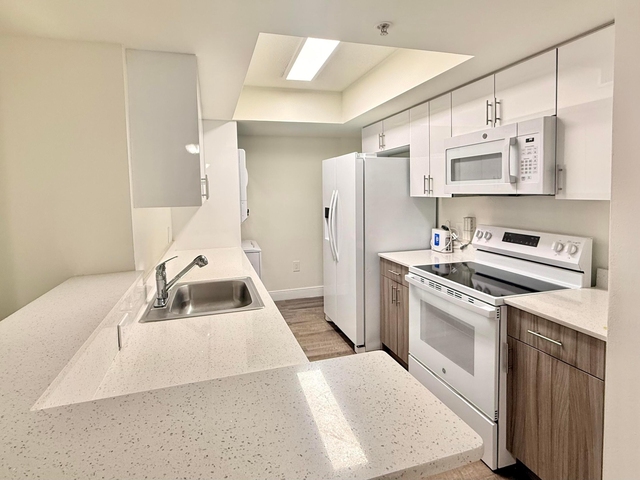 18335 Nw 68 Avenue - Photo 1