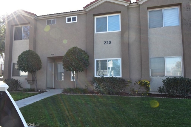 260 W 3rd - Photo 1