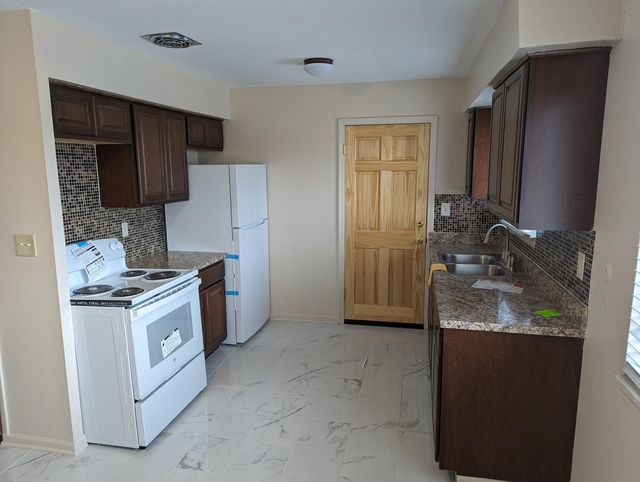 25337 S Montmartre Court - Photo 1