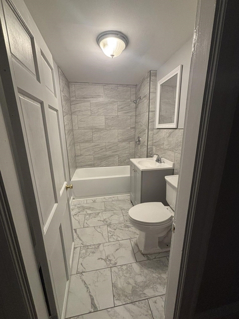 100 Ashland - Photo 1