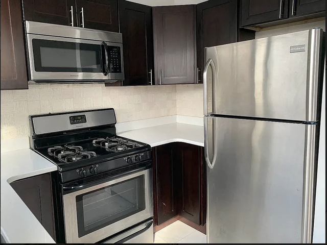2nd Avenue - Photo 1