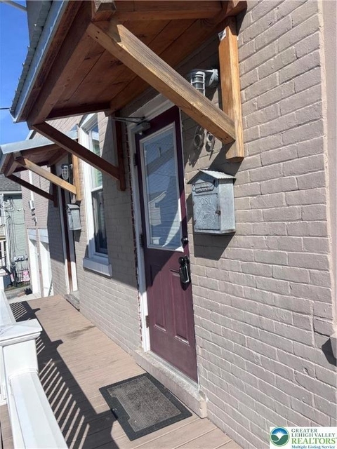 69 E Goepp Street - Photo 1