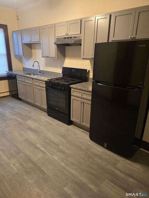 192 Dwight Street - Photo 1
