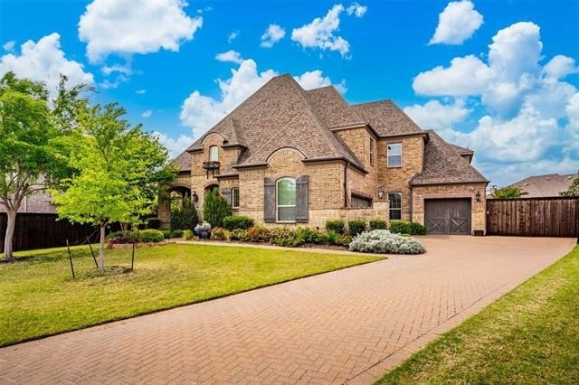 7600 Glenwick - Photo 1