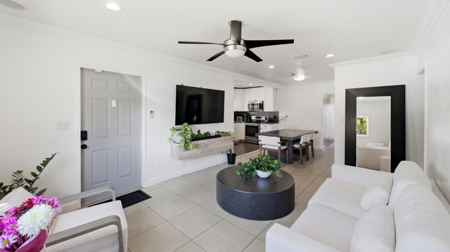 1234 Nw 7th Avenue - Photo 1