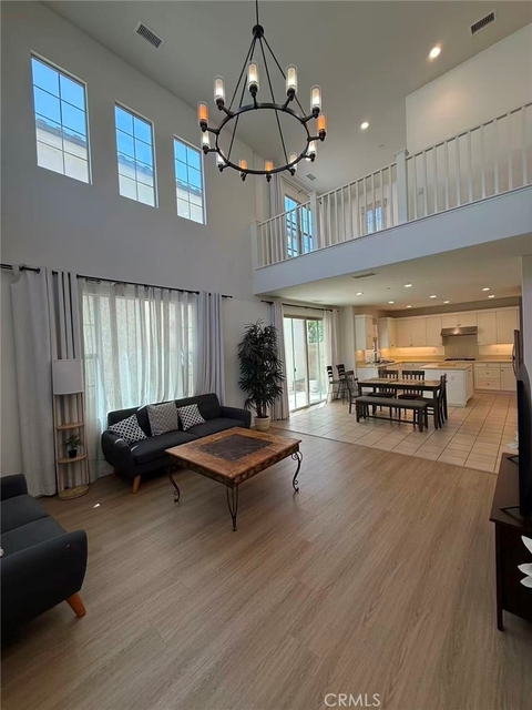 200 Augustine - Photo 1