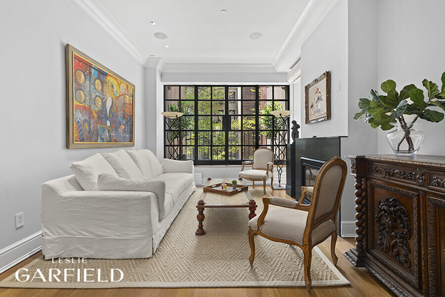 320 E 55th Street - Photo 1
