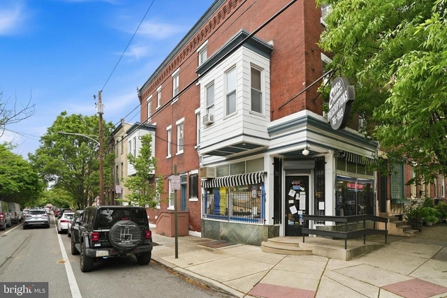 2441 Brown Street - Photo 1