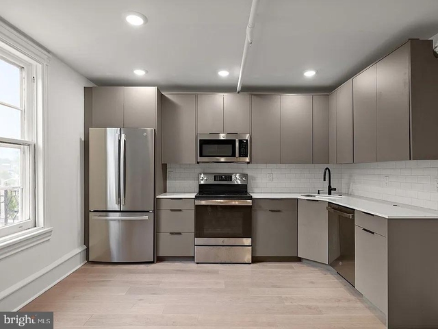 1308 Delaware - Photo 1