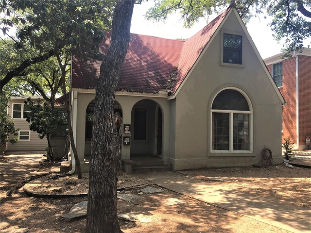 2830 San Gabriel St - Photo 1