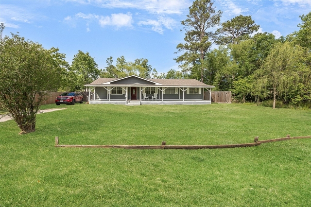 16766 Lake Circle - Photo 1