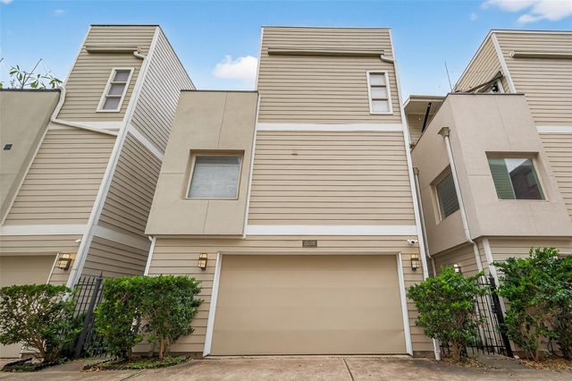 1510 Crockett Street - Photo 1