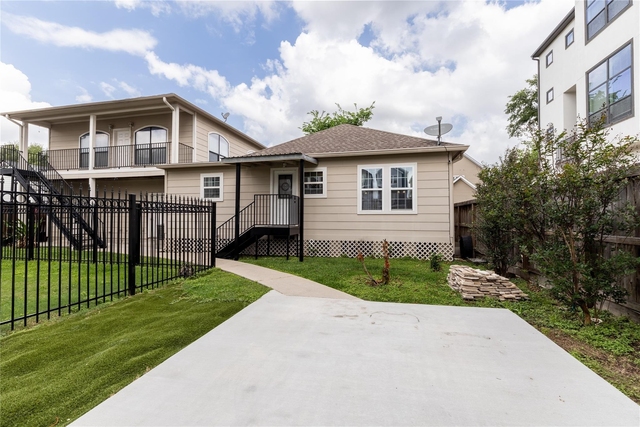 1229 W 21st Street - Photo 1