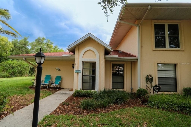323 Knottwood Court - Photo 1