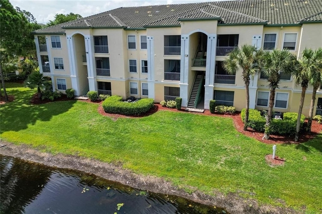 8913 Legacy Court - Photo 1