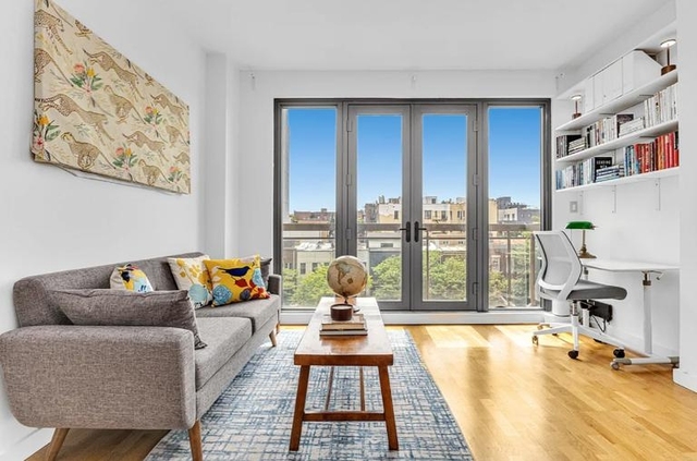 500 Fourth Avenue - Photo 1