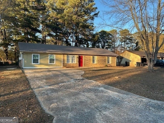 499 Oak Way - Photo 1