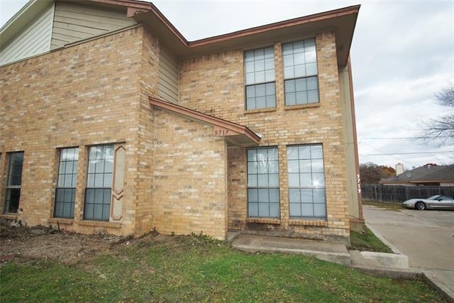 5719 Red Cactus Court - Photo 1