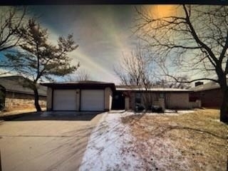8001 Weehunt Court - Photo 1