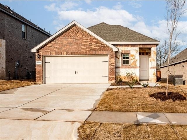 3936 Oak Creek Circle - Photo 1