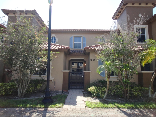 2912 Hidden Hills Road - Photo 1
