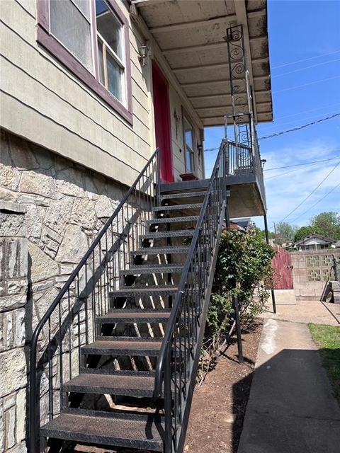 629 S Reno Avenue - Photo 1