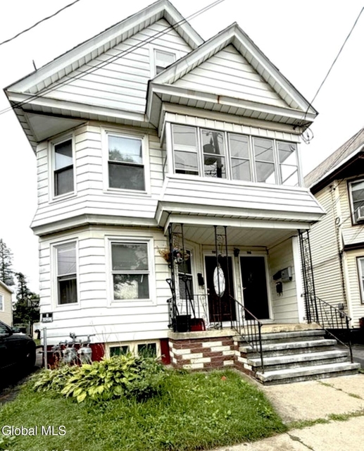 1120 Pleasant Street - Photo 1