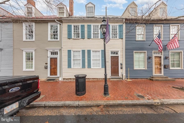 503 Caroline Street - Photo 1
