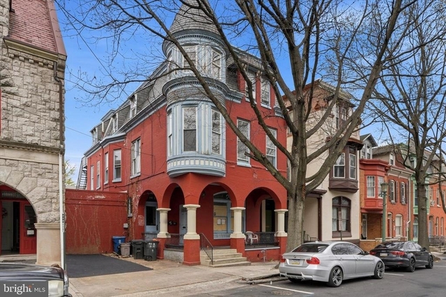 112 N 11th Street - Photo 1