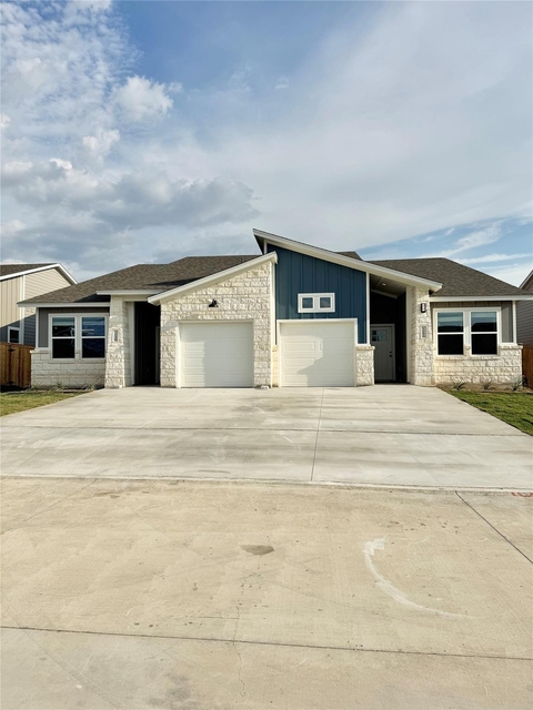 108 Zayd Ct - Photo 1