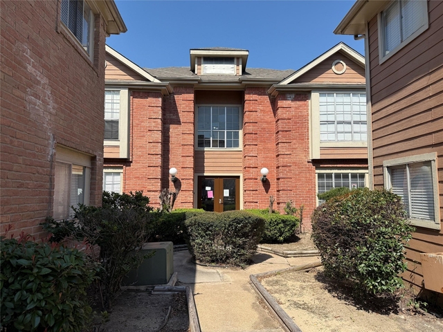 12200 Overbrook Lane - Photo 1