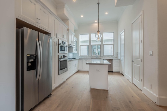 4057 Leeland Street - Photo 1