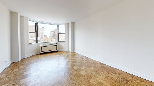 East 71st Street - Photo 1